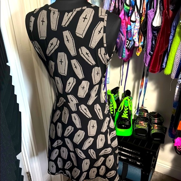 Sourpuss Coffin Print Skater Dress With Keyhole Neck Size M - Picture 3 of 4